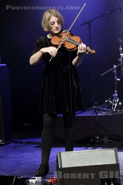 AGATHE MAX - 2011-10-23 - BOULOGNE-BILLANCOURT - Carre Bellefeuille - 